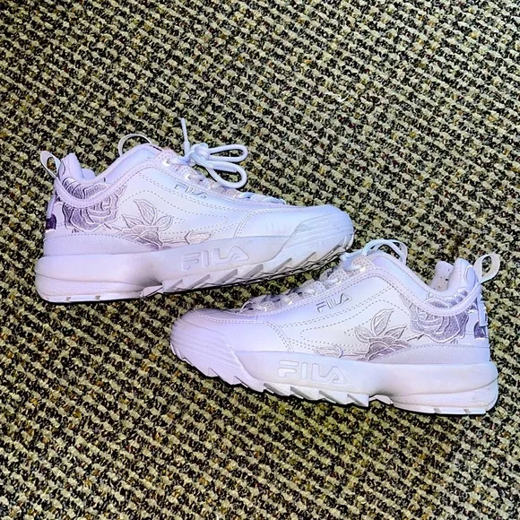 Lilac Fila Sneaker with embroidered flower detail